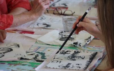 Succès de l&rsquo;atelier calligraphie chinoise & crustacés à la médiathèque